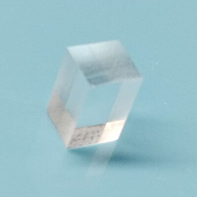 OEM Cutting Machined Quartz Parts 5.5x3.5x3mm Fused Borosilicate Optical Glass